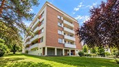 Útulný a zařízený byt 3+1 s balkonem a výhledem na panoramu ve vyhledávané lokalitě Příluky, Zlín, ulice Přílucká 4116, ihned k pronájmu., cena 19500 CZK / objekt / měsíc, nabízí 