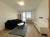 Pronájem prostorného bytu 2+1 s lodžií, ulice Zborovská - Zlín, cena 14000 CZK / objekt / měsíc, nabízí Exporeality