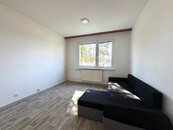 Pronájem bytu 1+kk, Zlín - Jižní Svahy, ulice Nad Stráněmi, cena 9000 CZK / objekt / měsíc, nabízí 