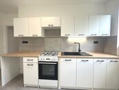 Pronájem moderního bytu 2+1 po rekonstrukci - centrum města, cena 13000 CZK / objekt / měsíc, nabízí 