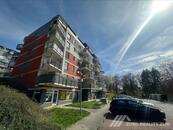 1+KK PLESNÍKOVA S TERASOU, ZAŘÍZENÝ, cena 12500 CZK / objekt / měsíc, nabízí EURO Reality Zlín