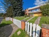 Exklusivní pronájem velkého bytu 1+kk Zlín Nivy s velkou zahradou + garáž + parkování, cena 10000 CZK / objekt / měsíc, nabízí 