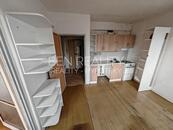 Prodej - byt 1+1 Zlín 2.května - velmi nízké inkaso - vhodný jako investice na pronájem nebo bydlení, cena 3290000 CZK / objekt, nabízí 