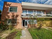 Pronájem 2 byty v rodinném domě Zlín Nivy - 2 bytové jednotky (5+1 a 1+1) + 3 garáž + dílna + sklad, cena 40000 CZK / objekt / měsíc, nabízí 