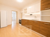 Pronájem bytu 2+1 55 m2, Zlín, cena 14250 CZK / objekt / měsíc, nabízí 