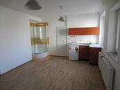 Pronájem bytu 1+kk /OV/, 27m2 Zlín-Štefánikova, cena 9900 CZK / objekt / měsíc, nabízí 