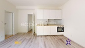 Pronájem bytu 2+kk s terasou, 45 m2 - Zlín, cena 13800 CZK / objekt / měsíc, nabízí 