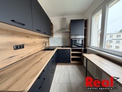 Pronájem, byt 2+1, CP 54m2, ul. Chelčického, Zlín - Malenovice, cena 13000 CZK / objekt / měsíc, nabízí 