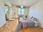 OV 3+1 Vsetín, ul. Družstevní, CP 72 m2, 3.NP/3, cihla, sklep, balkon, nová koupelna, cena 3470000 CZK / objekt, nabízí 