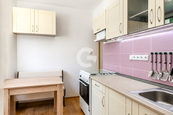 Pronájem prostorného bytu 3+1 (69 m2) s lodžií ve Zlíně - ul. Česká, 2. patro, výtah, bezbariérový přístup, cena 17000 CZK / objekt / měsíc, nabízí 