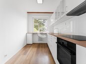 Prodej prostorného bytu 3+1 se dvěma balkony, 77 m2, Zlín - Jižní Svahy, cena 6500000 CZK / objekt, nabízí 